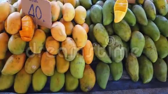 亚洲市场的黄绿芒果视频的预览图