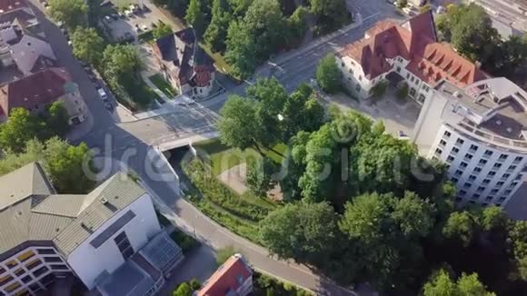 一个现代德国城市的一部分高视角建筑面积4k视频的预览图