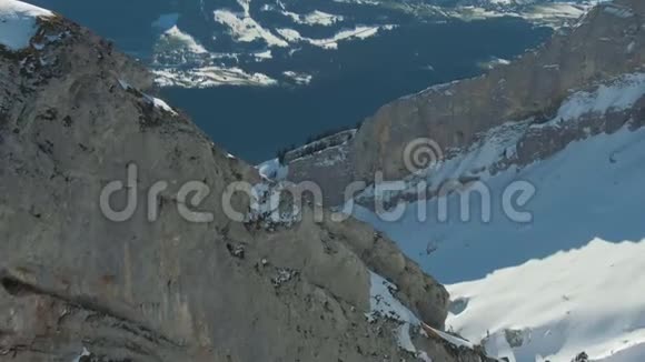 落基山脉瑞士阿尔卑斯山瑞士鸟瞰图视频的预览图