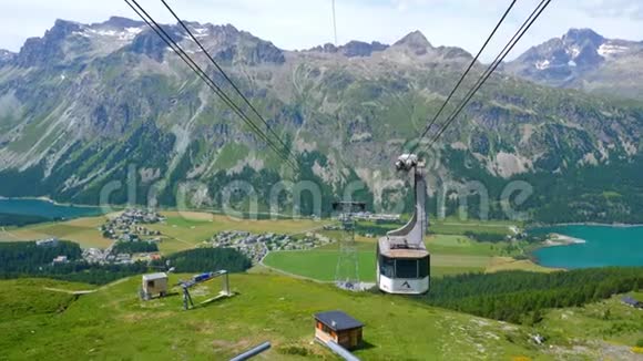 瑞士英加丁航空公司令人惊叹的景观美丽的瑞士视频的预览图