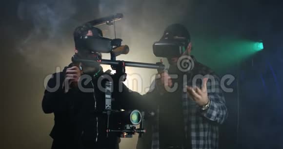 VR眼镜中的照相机在拍摄中视频的预览图