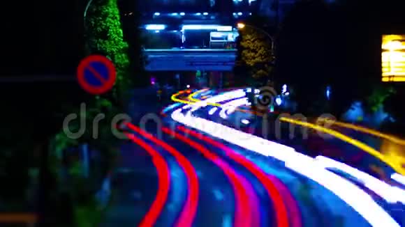 东京Suginami市中心城市街道的夜间时间推移视频的预览图