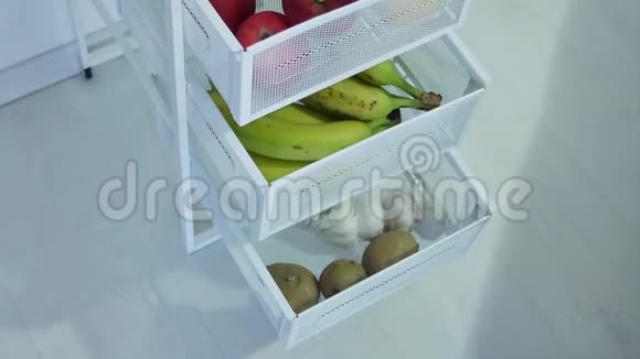蔬菜水果储藏箱视频的预览图