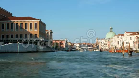 意大利威尼斯大运河威尼斯是意大利的旅游胜地拥有美丽的城市景观也是伊塔的繁忙港口视频的预览图