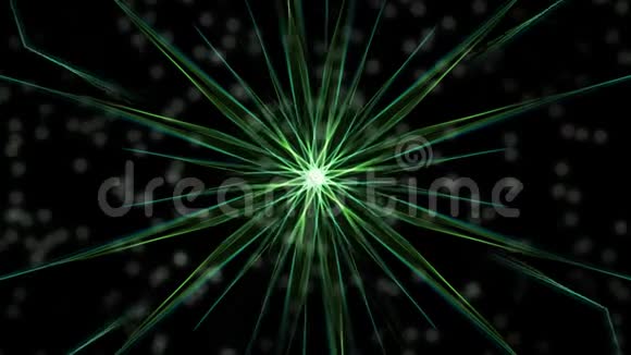 曼达拉视频与波克灯组成的旋转绿色射线在黑色背景视频的预览图