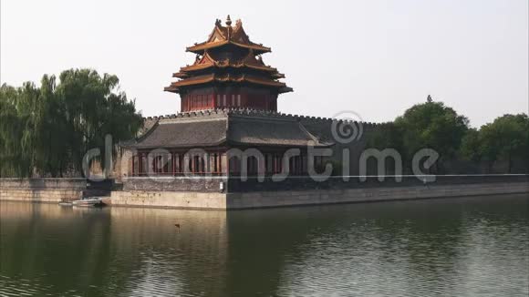 北京紫禁城一座角楼景色视频的预览图