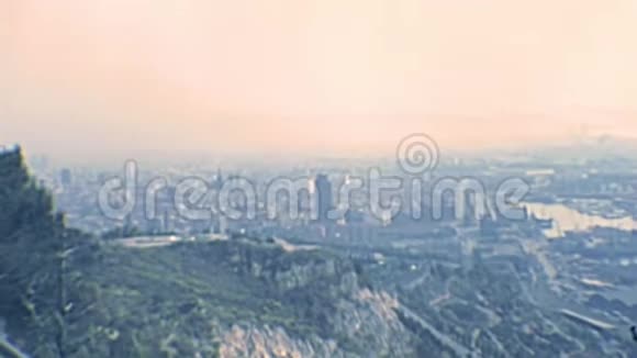 巴塞罗那蒙朱古堡天际线视频的预览图