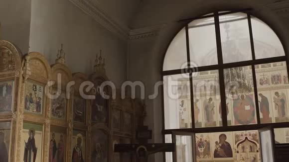 东正教的漂亮窗户视频的预览图