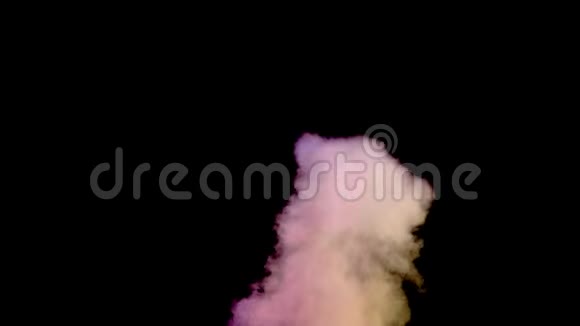 黑色背景下冒出大量的烟雾视频的预览图