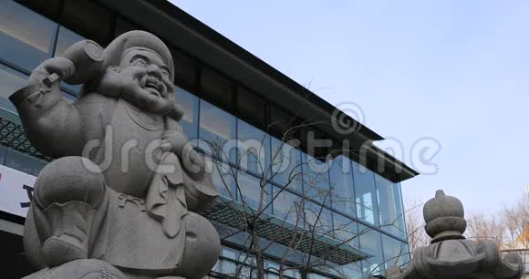 东京神田神社的守护角视频的预览图