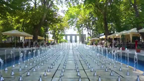 埃里温沙胡米扬公园喷泉视频的预览图