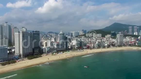 韩国釜山广加里明拉克霍伊中心的空中景观视频的预览图