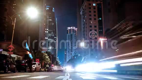 吉隆坡夜间交通中断视频的预览图