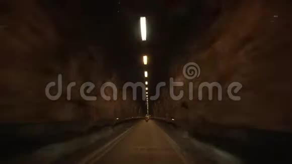 摩纳哥城市隧道4K汽车交通视频的预览图