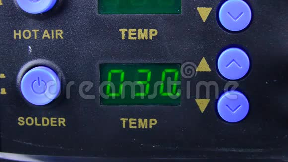 焊锡站电子显示时温度视频的预览图
