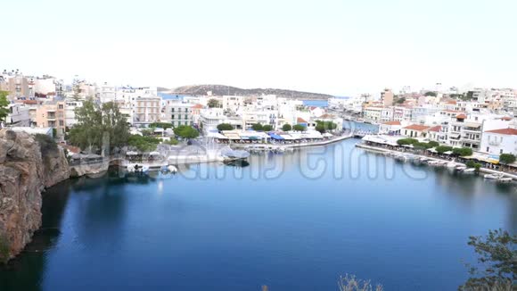 标志性的AgiosNikolaosCrete城市景观全景视频的预览图