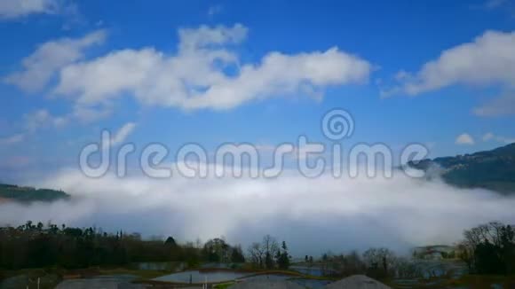 蓝天下的云海视频的预览图