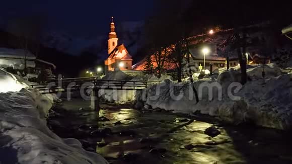 德国拉姆索著名教堂的夜光视频的预览图