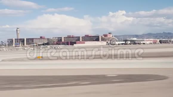 从拉斯维加斯麦克卡兰机场起飞的英国航空公司航班录像视频的预览图