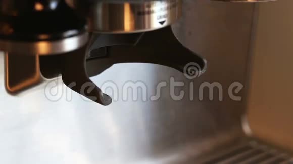 磨咖啡豆视频的预览图