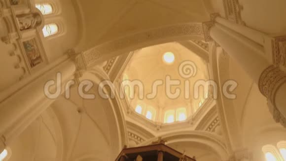 教堂内部马耳他视频的预览图