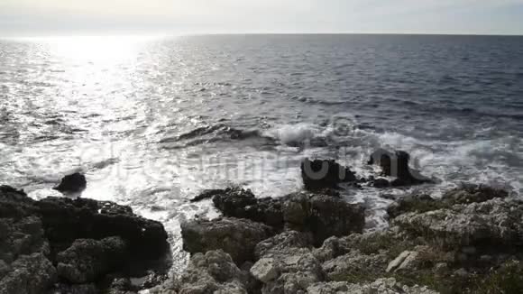 卡普海岸在阳光明媚的冬日视频的预览图