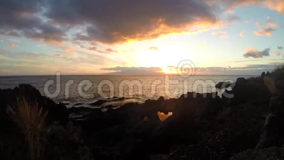 日落于拉戈梅拉视频的预览图