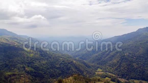 斯里兰卡时间推移埃拉美丽的山谷景观视频的预览图
