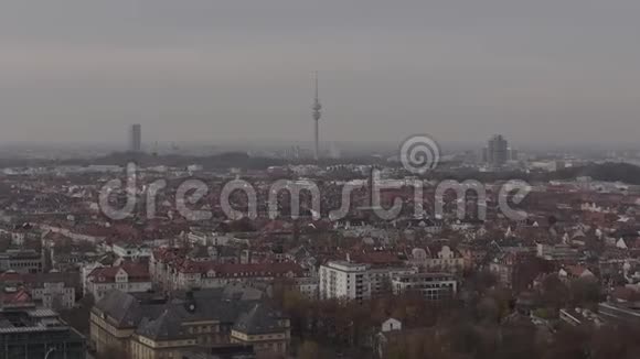 放大慕尼黑的天际线巴伐利亚视频的预览图