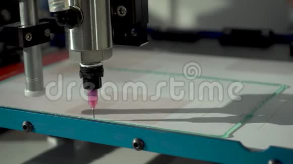 3D打印机打印塑料零件印刷技术视频的预览图