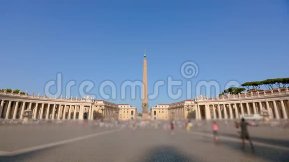 圣彼得广场总图总平面圣彼得广场许多人在广场上散步意大利罗马视频的预览图