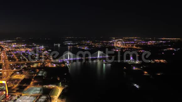空中密苏里圣路易斯2017年7月夜间4K灵感2视频的预览图