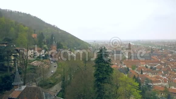海德堡德国古老城镇和周围环境的各种美丽景色视频的预览图