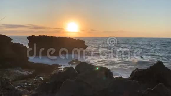 拉巴特海边美丽的日落时间推移视频的预览图