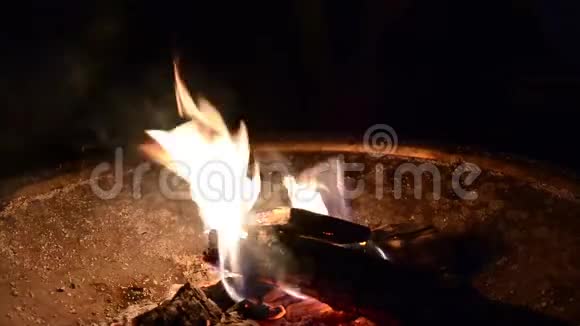 火碗火焰燃烧品牌视频的预览图