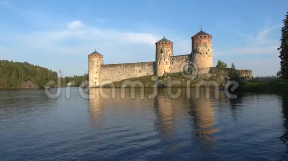 看法关于指已提到的人老的堡垒关于奥拉文林娜奥拉夫堡萨翁林纳英语字母表的第6个字母视频的预览图