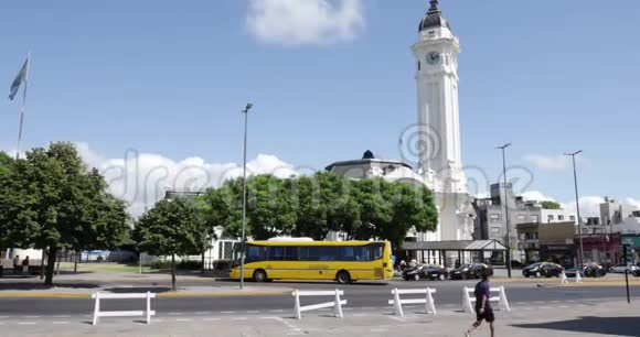 阿根廷罗萨里奥中央的公共汽车末期的塔视频的预览图