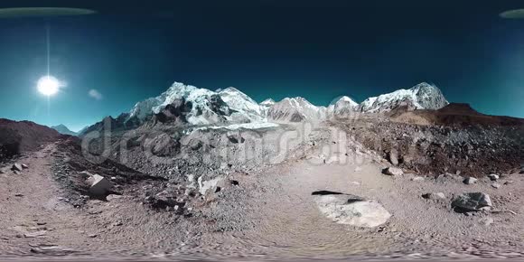 360VirtualReality虚拟现实关于指已提到的人珠穆朗玛峰基础营地在昆布冰河昆布山谷视频的预览图