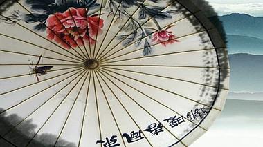 中国风伞水墨视频素材视频的预览图