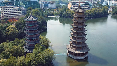 实拍航拍高清桂林著名景点日月双塔景区视频的预览图