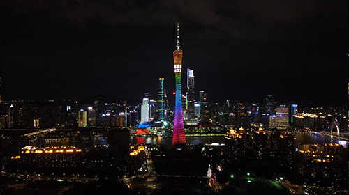 航拍实拍高清广州塔小蛮腰广州夜景视频的预览图