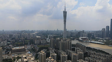 航拍实拍高清广州地标小蛮腰广州塔视频的预览图