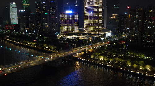 航拍实拍高清广州桥梁交通夜景视频的预览图