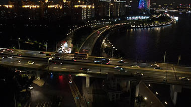 航拍实拍广州夜晚城市交通视频的预览图