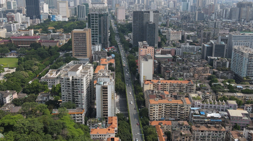 航拍实拍高清广州越秀区城市建筑视频的预览图
