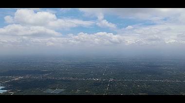 500米高空蓝天白云航拍延时摄影素材视频的预览图