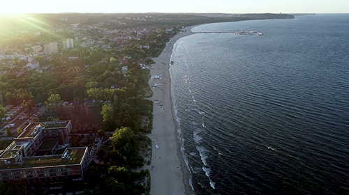 国外沿海城市风景高清实拍视频视频的预览图