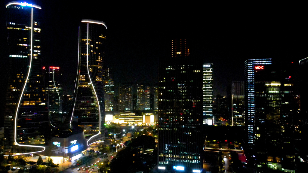 航拍杭州城市夜景视频的预览图