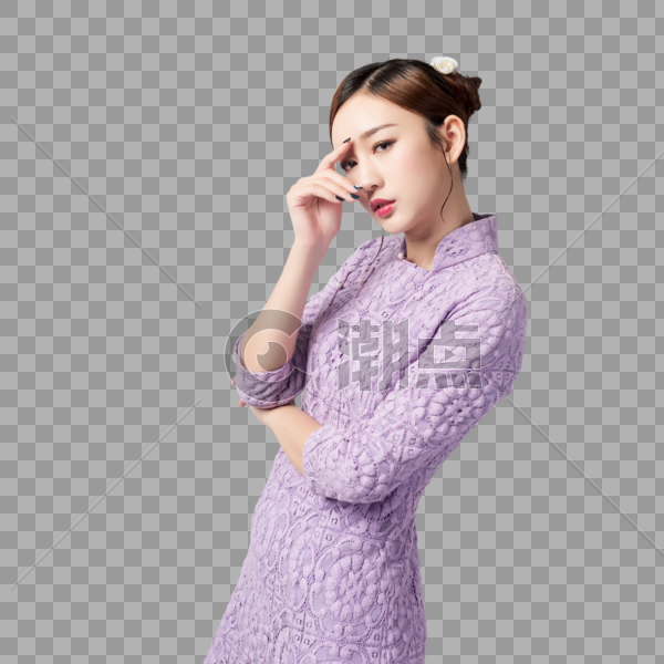 紫色旗袍美女美妆动作图片素材免费下载