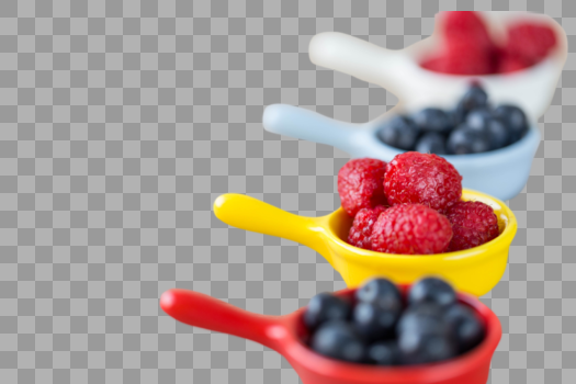 装满水果的勺子图片素材免费下载